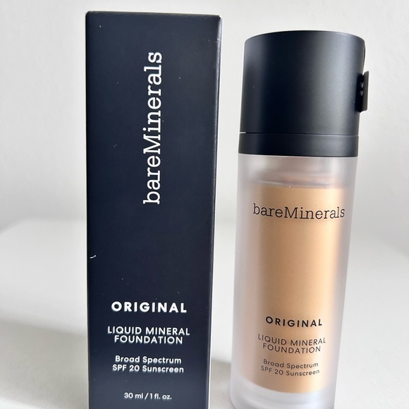 bareMinerals Original Liquid Mineral Foundation Broad Spectrum Spf 20 Medium Tan - Picture 2 of 11